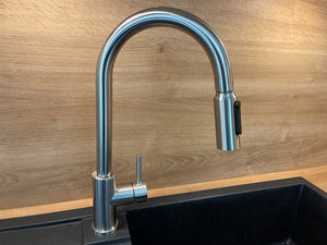 Ausziehbarer Drei Wege Wasserhahn Premium mit Brause | Silber gebürstet & ausziehbar mit 50% Rabatt 🤝